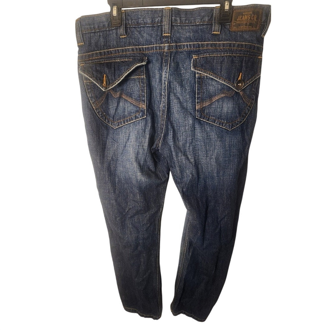 Wrangler Men's Straight Fit Jeans Size 38x32 Blue Denim Classic Five-Pocket