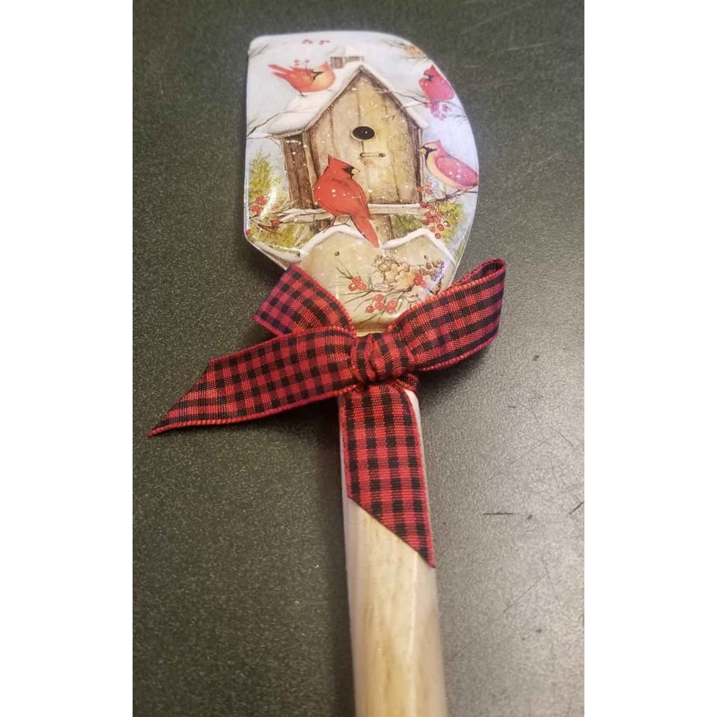Rubber spatula with cardinal and bird house design