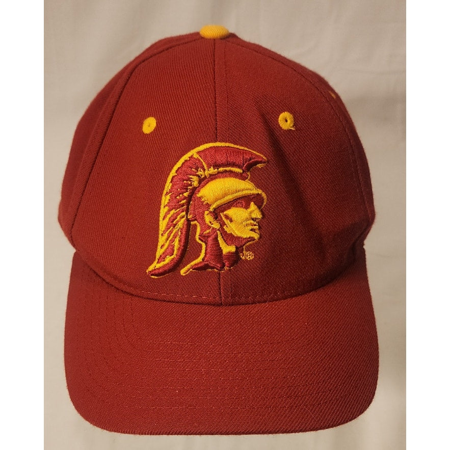 Zephyr USC Trojans Fitted Hat Size 7 5/8 Maroon Gold NCAA Cap