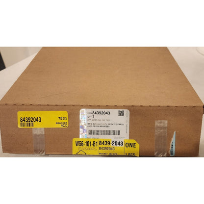 New Genuine GM Front Lower Bumper Fascia Bracket 84392043 Silverado Sierra HD