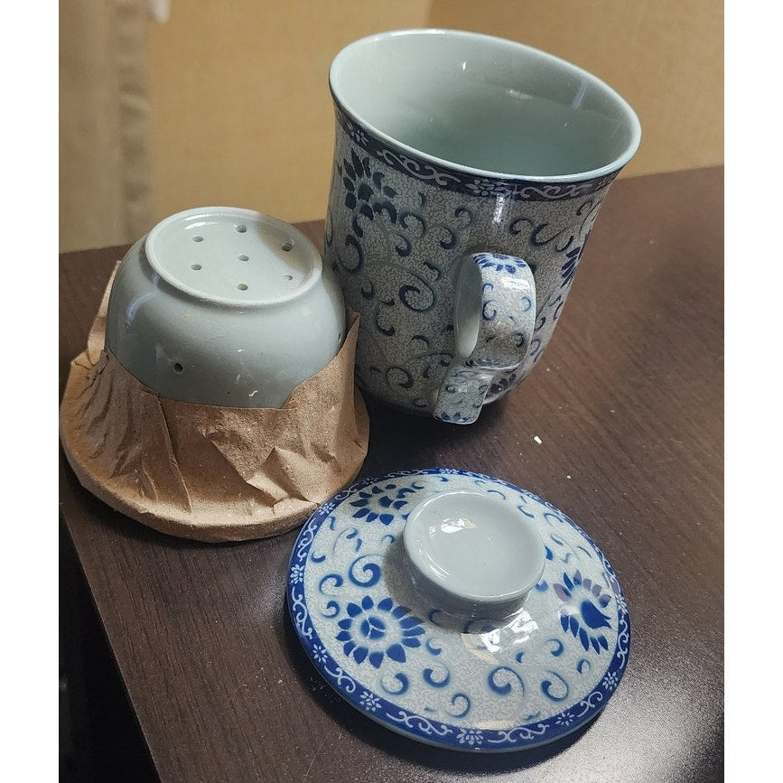 Chinese Blue and White Porcelain Dragon Tea Mug with Lid & Infuser - New In Box