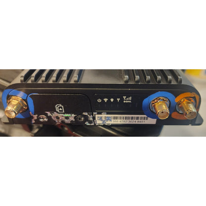 Cradlepoint R500 PLTE Router Kit w/ Case, Antennas & Power