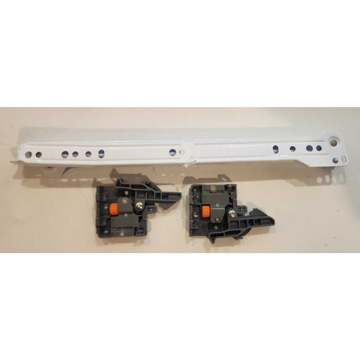 12" - White- Drawer Slides w/Undermount Plastic Locking Device, Grey