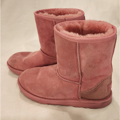 UGG Classic II Pink Glitz Youth Size 6 Boots Shimmer Heel Pink Shearling