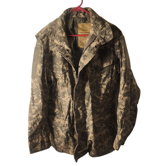US Army Cold Weather Field Coat UCP – Medium Regular – Insulated