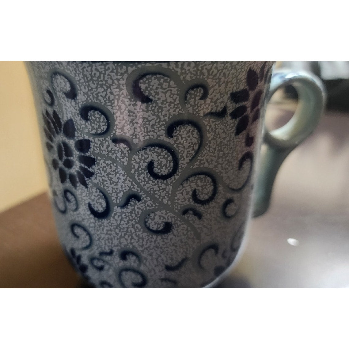 Chinese Blue and White Porcelain Dragon Tea Mug with Lid & Infuser - New In Box