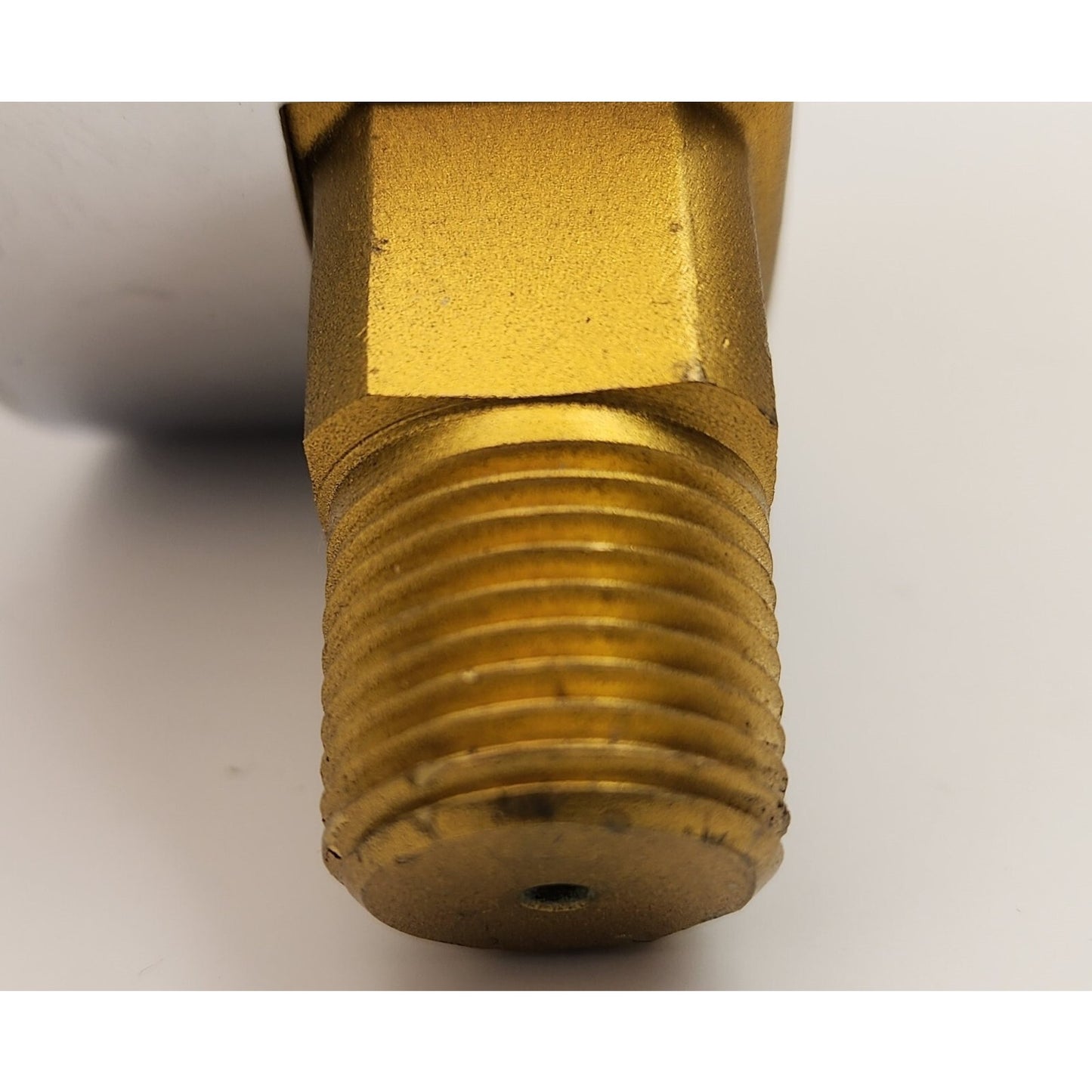 Wika Pressure Gauge - 810101MD - Oil Filled Guage - 1000 PSI - 5/8"