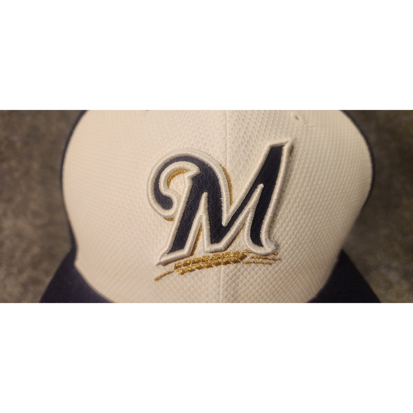 New Era 59FIFTY Milwaukee Brewers Fitted Hat Size 8 Tan Navy Cap MLB