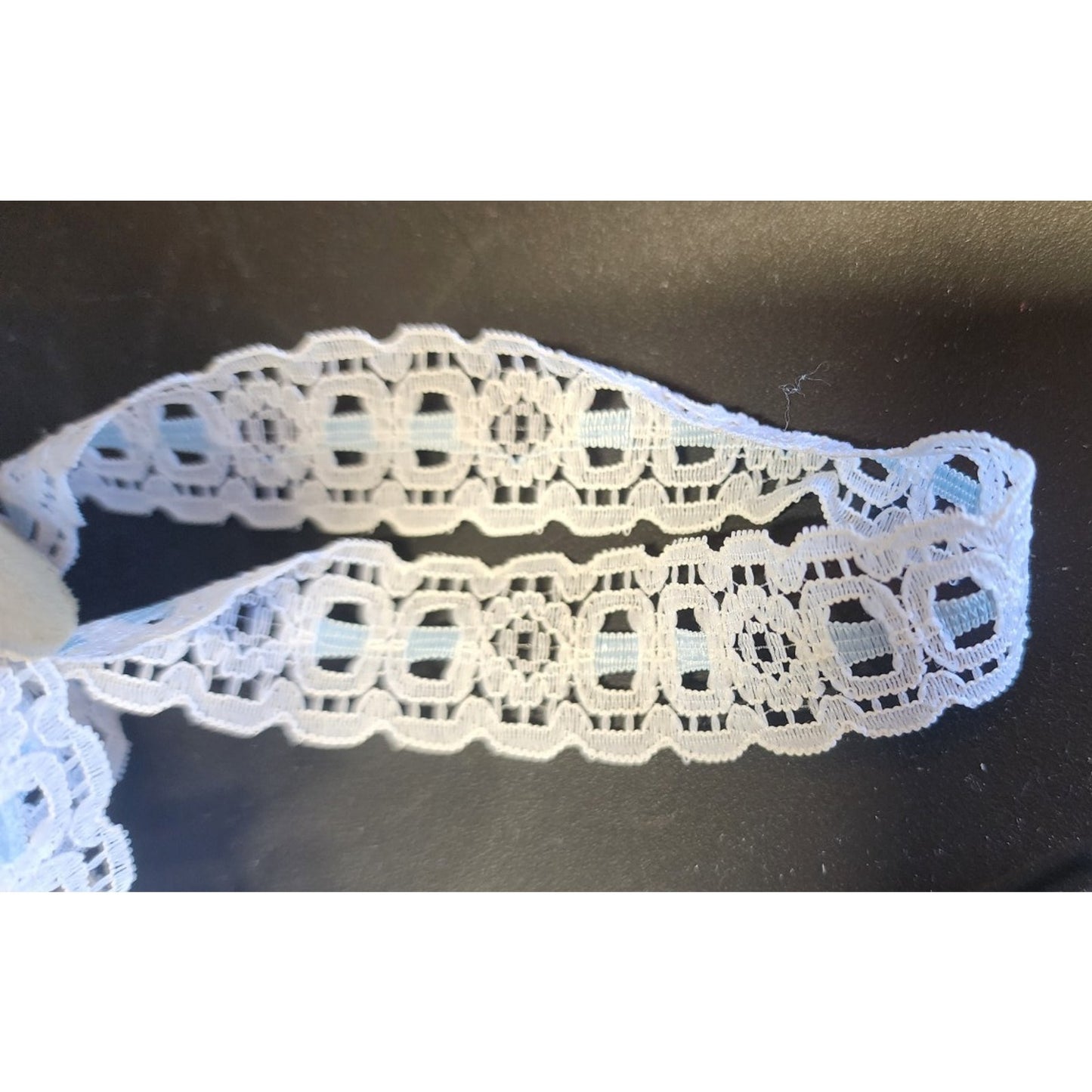 300 Yards- White/Blue Lace Trim - 7/8" - Native Textiles Col1/BL.R56600