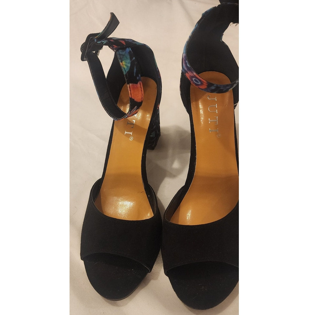 JUTI Floral Block Heel Open Toe Ankle Strap Heels Size 39 (US 8.5-9)