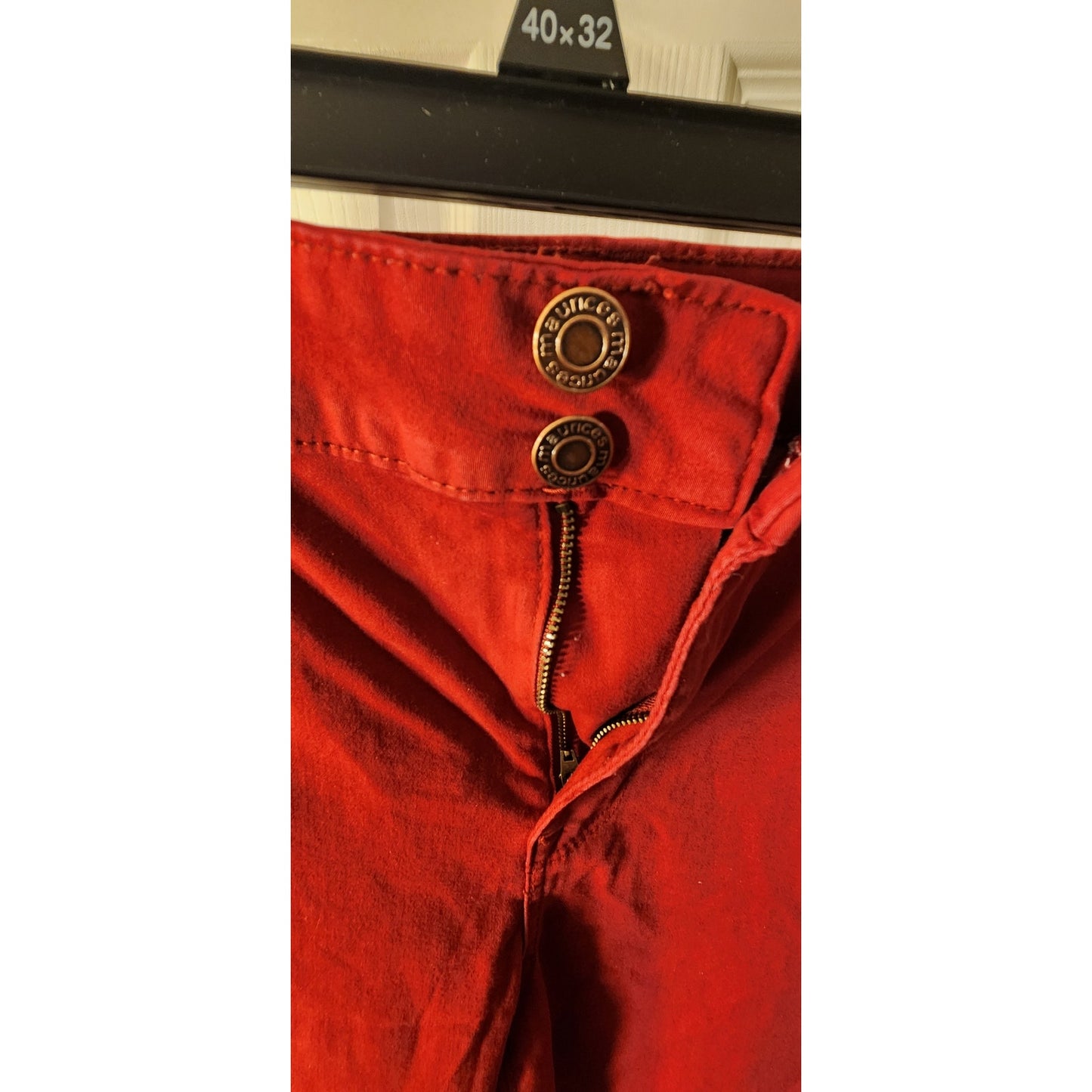 Maurices m jeans Women’s High Rise Red Stretch Pants Size 40x32