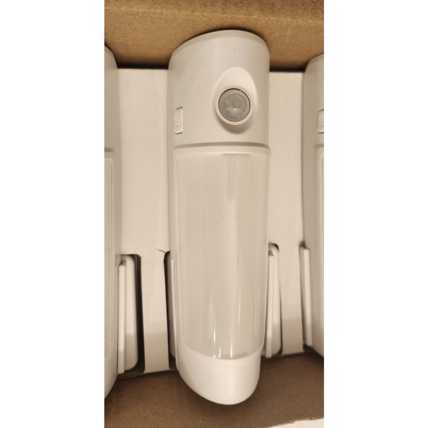 Enhon - LED - Rechargeable Plug in Flashlights - 3 Pack - Emergency Lights