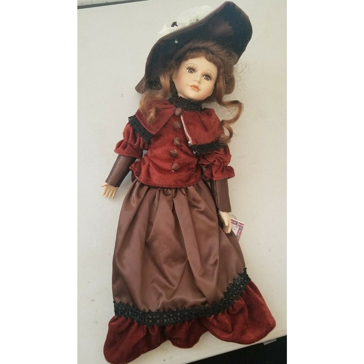Fine Porcelain Doll - Original Christina Verdi Collection 16", SERIE-1996