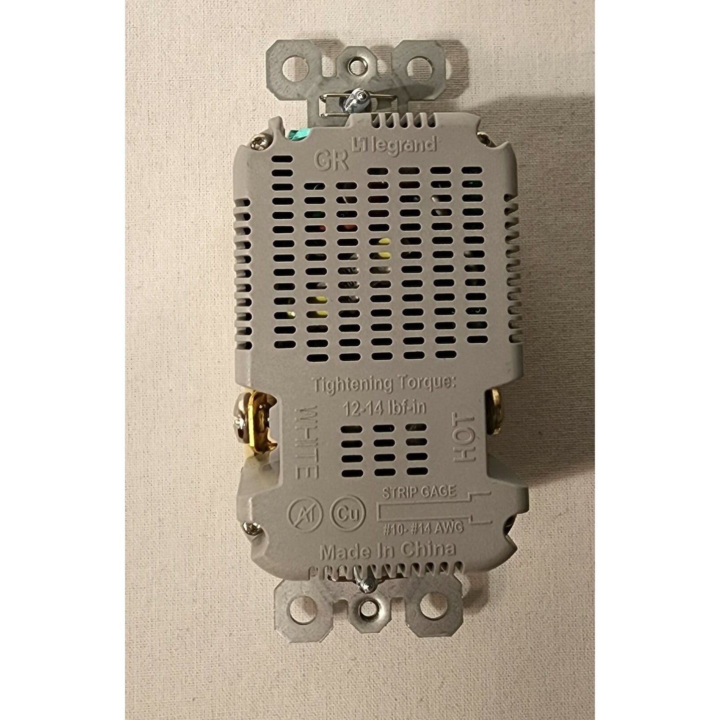 Legrand radiant Spec-Grade Ultra Fast USB Charging Outlet