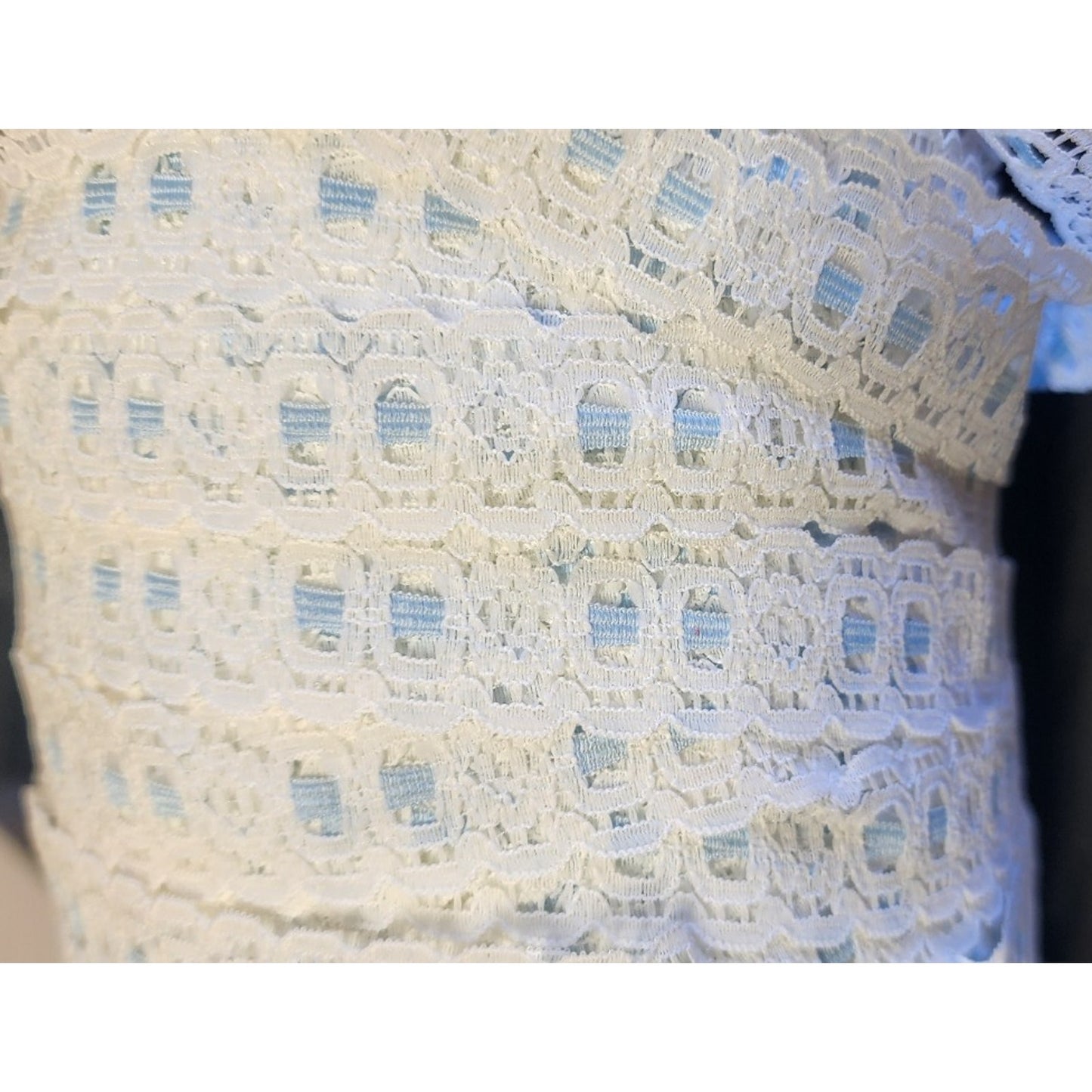 300 Yards- White/Blue Lace Trim - 7/8" - Native Textiles Col1/BL.R56600