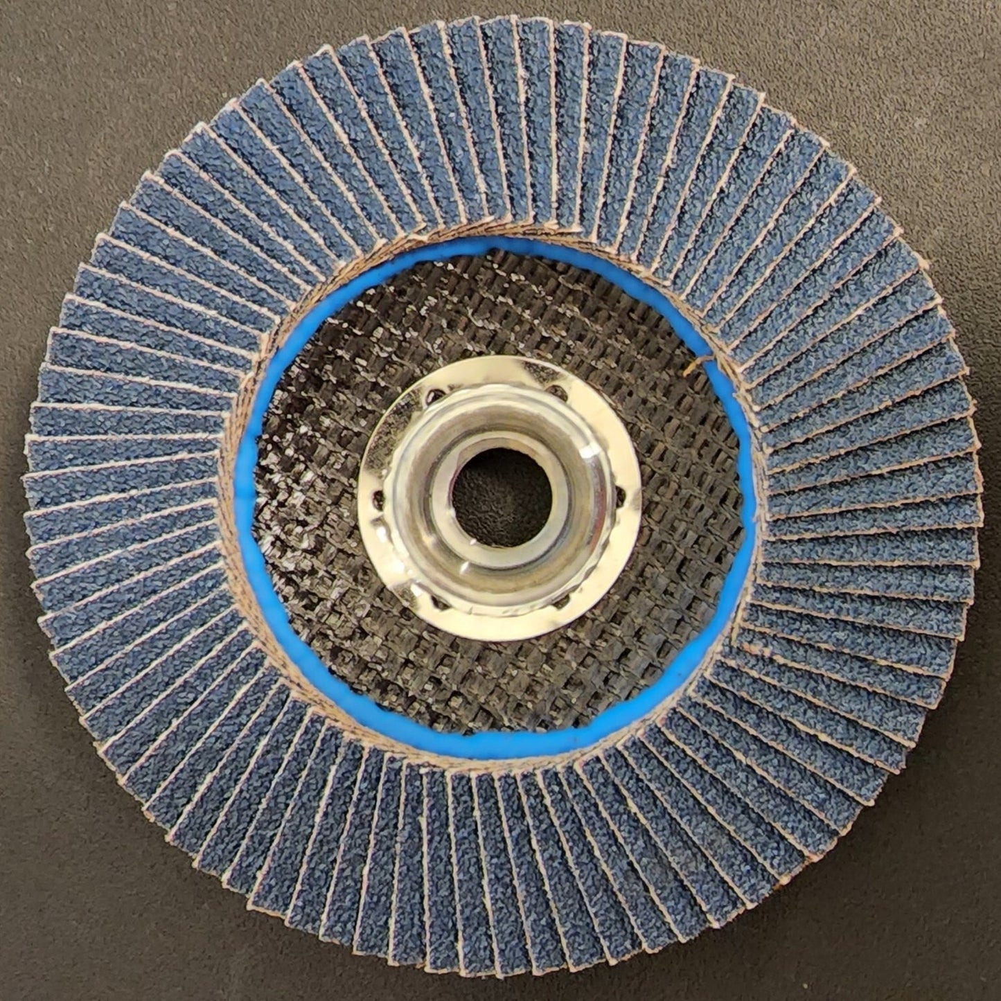 DeWalt - DW8357 - High Performance - Type 27 - Flap Disc, 4-1/2in, 60 Grit