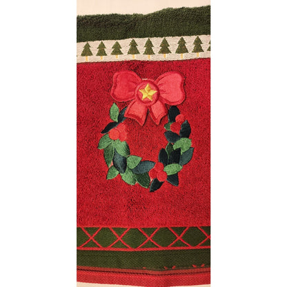 New - Vintage 3 PC SET - Embroidered Red, Green, White - Wreath -Towel set