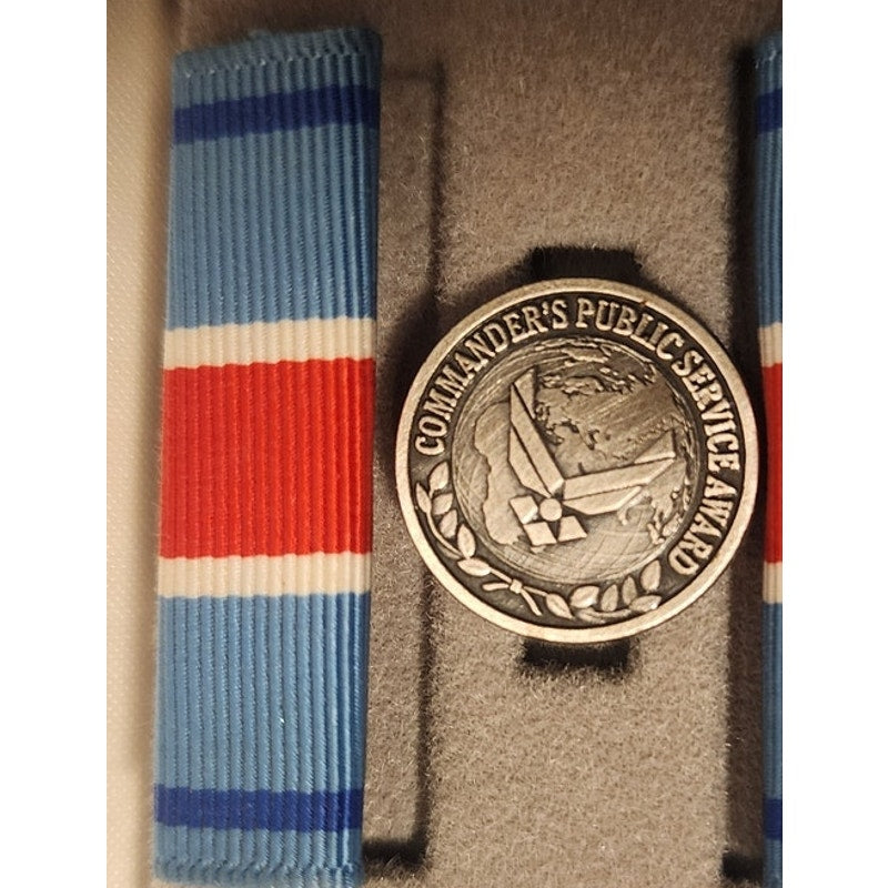 USAF Air Force Commanders Public Service Award Medal Ribbon Set Boxed Cased
