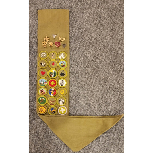Vintage Boy Scouts of America BSA Merit Badge Sash Loaded Patches Pins Collection
