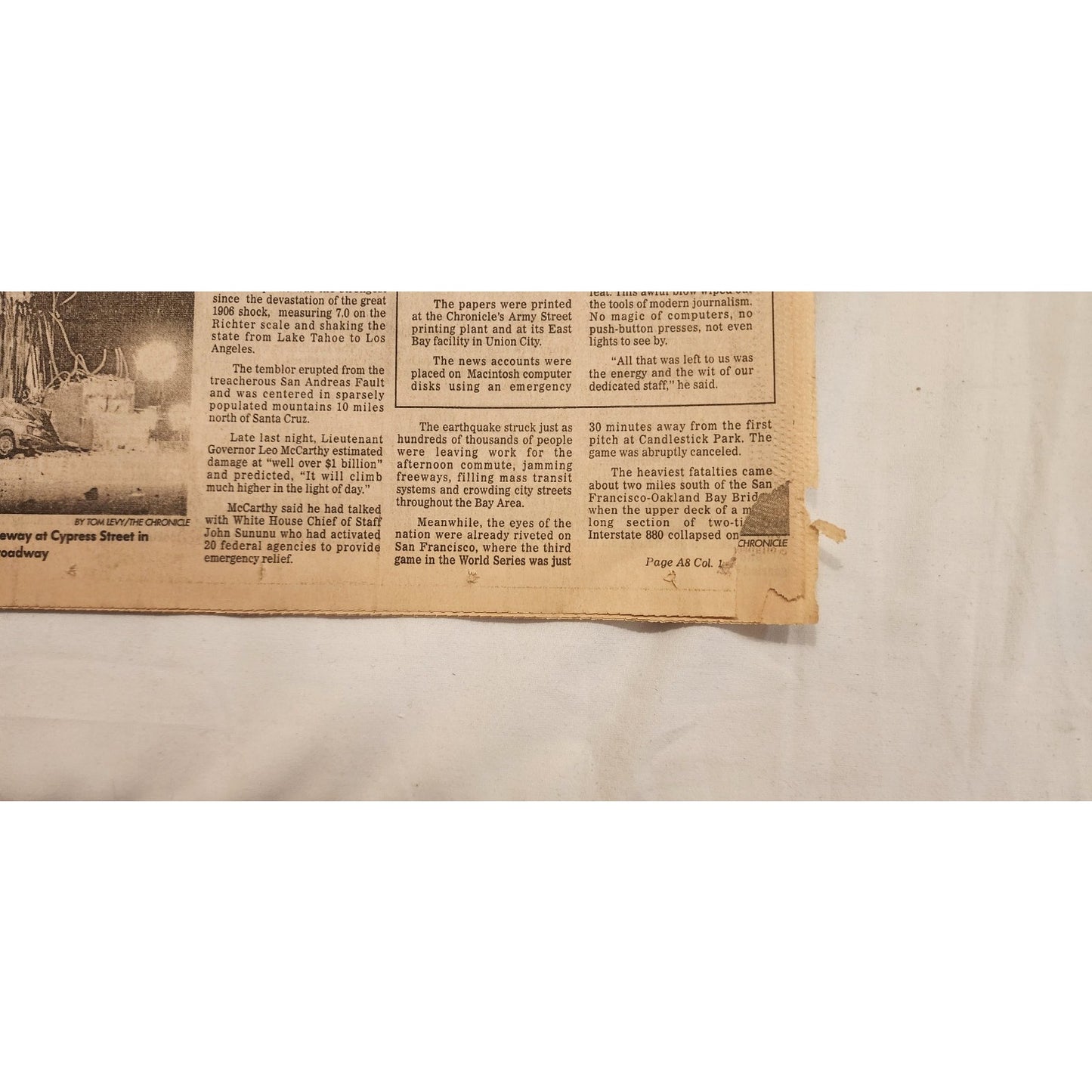 OCT. 18, 1989 - SAN FRANCISCO Chronicle - "EXTRA" - Hundreds Dead in Huge Quake