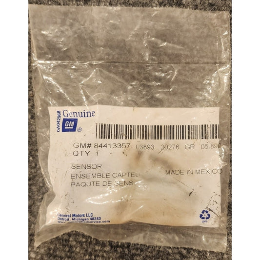 Genuine GM TPMS Tire Pressure Sensor 84413357 New OEM (XLB-433 MHz)