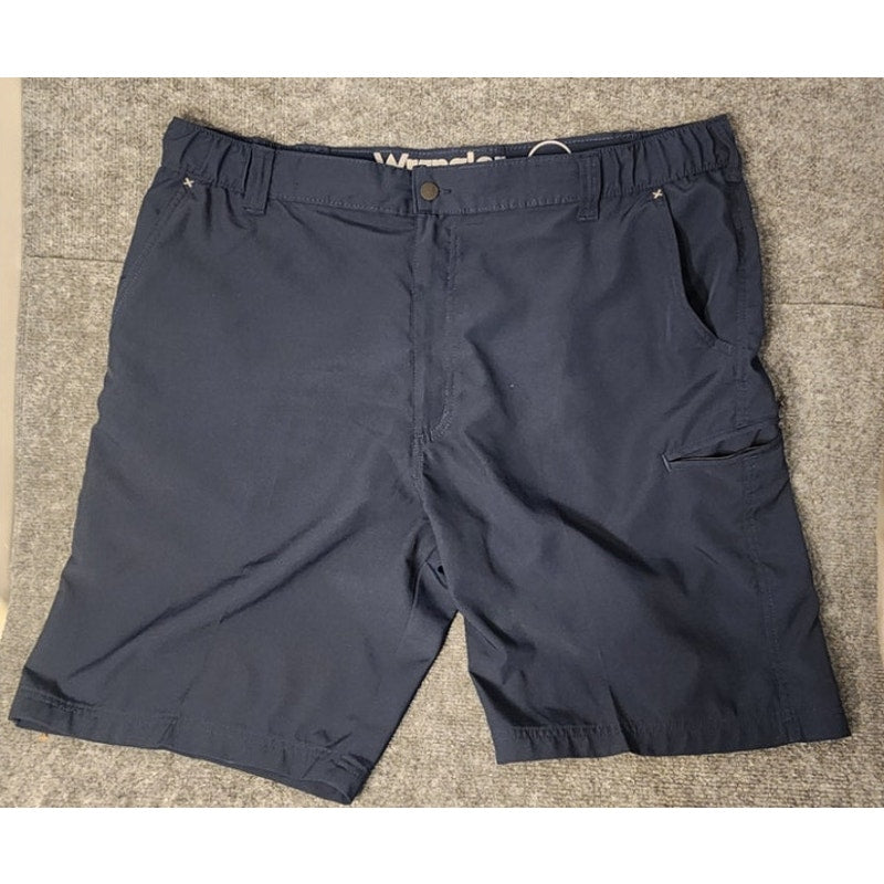 Wrangler Mens Size 42 Outdoor Performance Utility Shorts Elastic Waist NW946MB