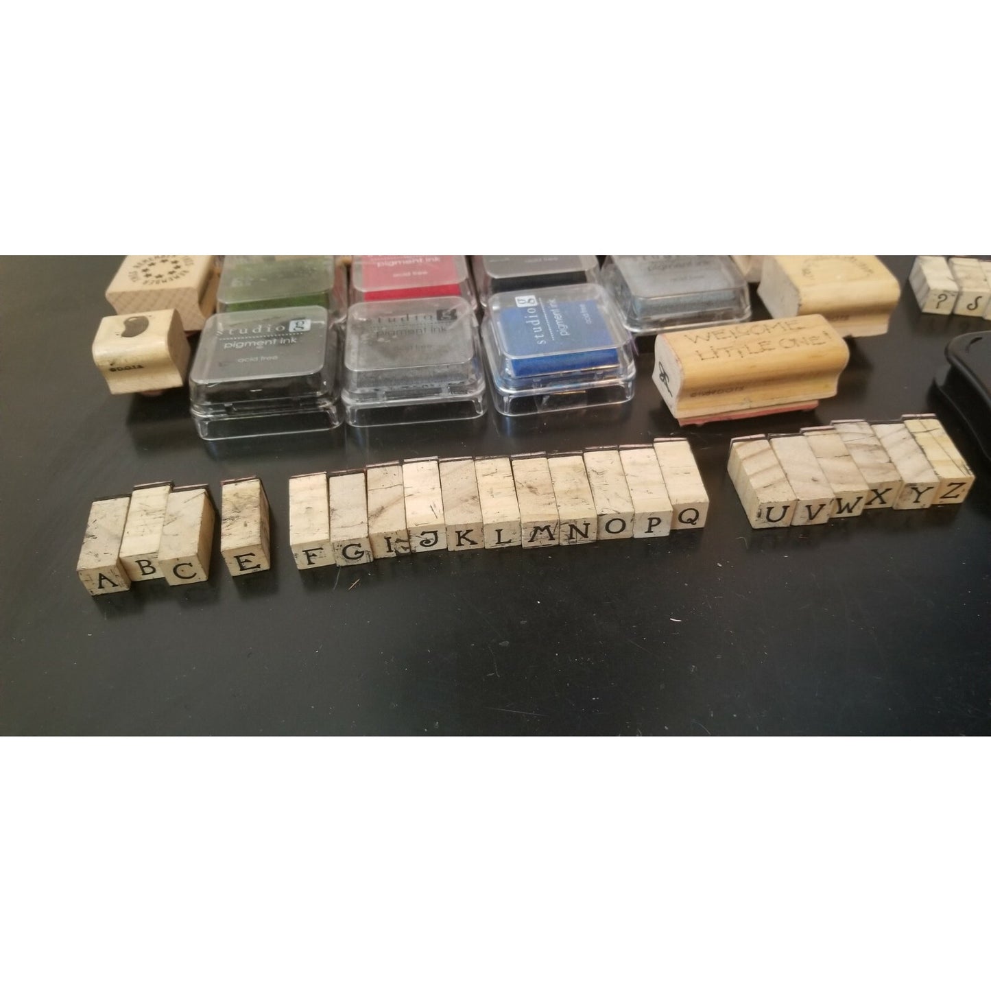 Rubber Stamp Lot,1 full alphabet, many other stamps. large, med, small - Ink too