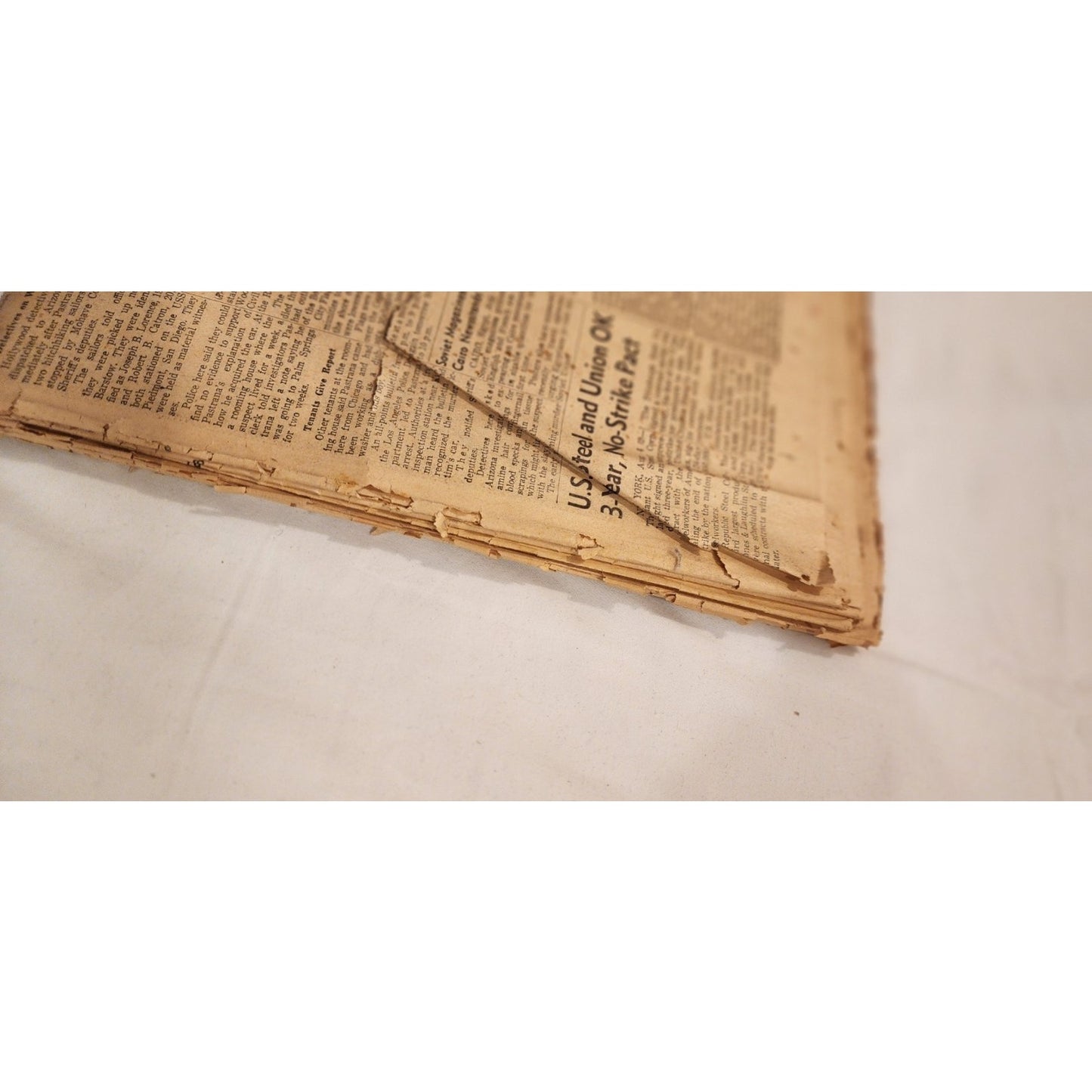 Aug 5, 1956 LOS ANGELES TIMES - Dulles Warns Suez Grab Can't go Unchallenged